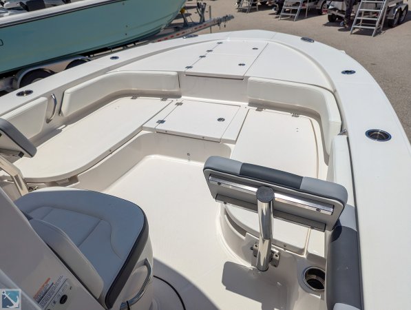 New 2024 Robalo  Boat for sale